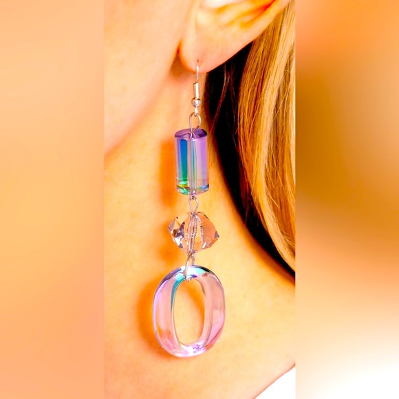 💎 “IRIDESCENT INFATUATION” SILVER EARRINGS ~ PAPARAZZI❗️💎 - Picture 2 of 4